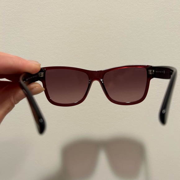 Authentic Chanel sunglasses - Picture 7 of 11